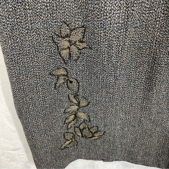 Nine West woman’s wool pencil skirt embellished beaded size 14 business casual - Picture 4 of 9